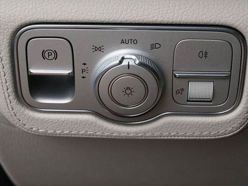 Used 2022 Mercedes-Benz GLE 350 4MATIC image 16