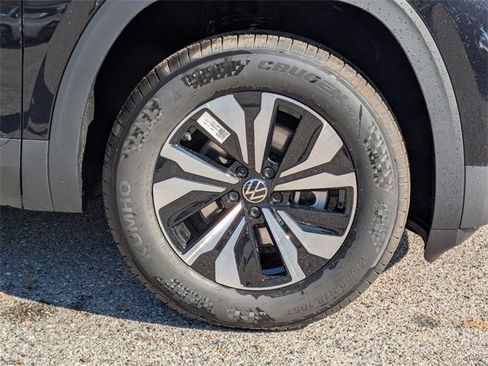 New 2026 Volkswagen Atlas SE image 11