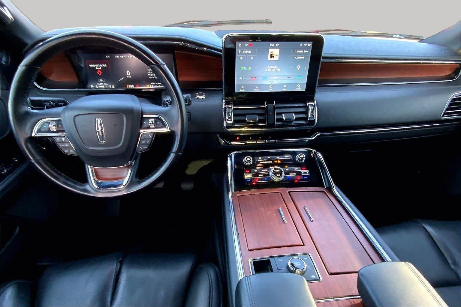 Used 2021 Lincoln Navigator 4WD image 16