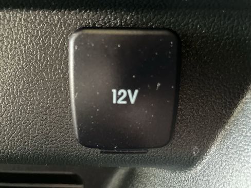 Used 2020 Ford Escape SE image 28