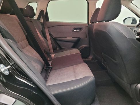 Used 2023 Nissan Rogue SV image 19