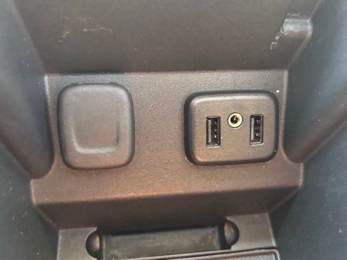 Used 2018 Buick LaCrosse Premium w/ Sun and Shade Package AWD/4WD image 27
