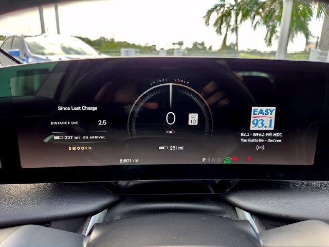 Used 2025 Lucid Air Touring AWD/4WD image 31