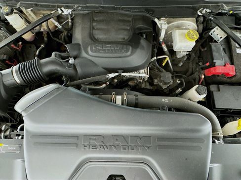 Used 2022 RAM 2500 Laramie w/ Snow Chief Group AWD/4WD image 1
