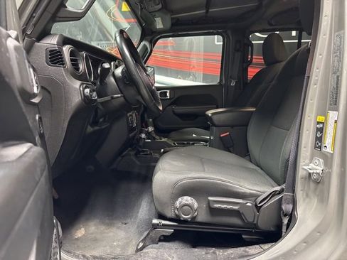 Used 2022 Jeep Wrangler Unlimited Sport S image 4