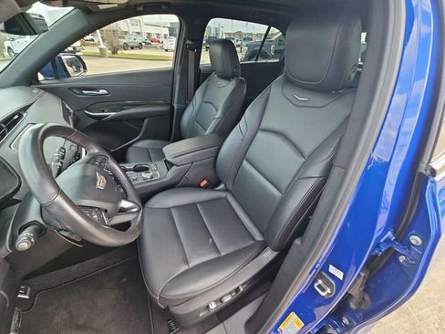 Used 2023 Cadillac XT4 Sport image 15