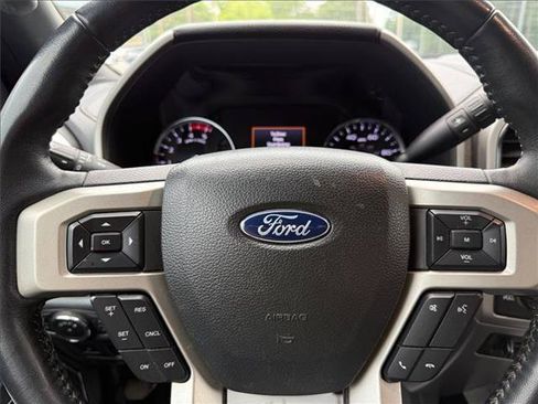Used 2022 Ford F250 Lariat w/ Lariat Ultimate Package AWD/4WD image 31