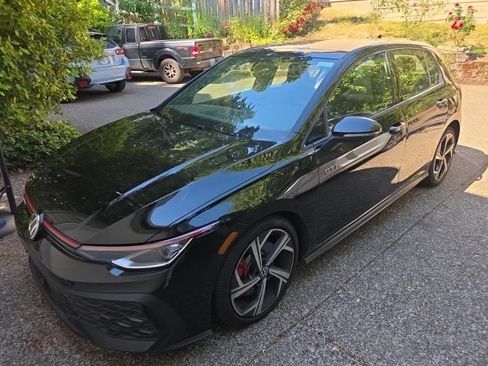 Certified 2025 Volkswagen GTI SE FWD image 1