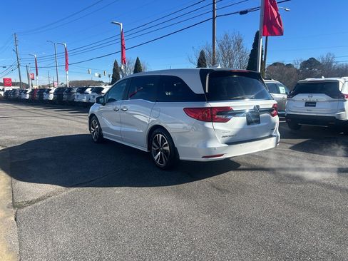 Used 2022 Honda Odyssey Touring image 5