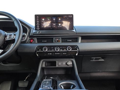 New 2026 Honda Pilot Touring image 16