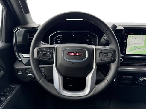 Used 2026 GMC Sierra 1500 SLT AWD/4WD image 12