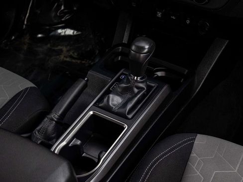 Used 2023 Toyota Tacoma TRD Off-Road w/ Black Out Package (TMS) image 26