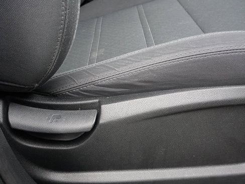 Used 2020 Kia Sorento LX image 27