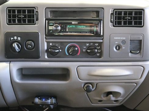 Used 2001 Ford F250 XLT image 89