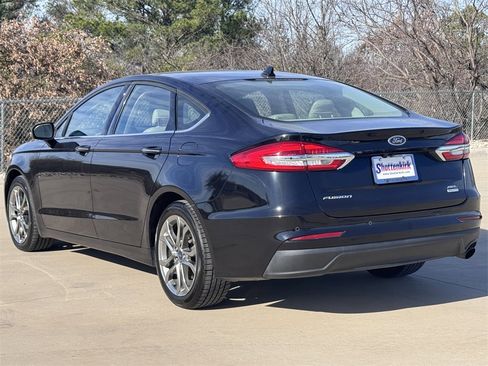 Used 2020 Ford Fusion SEL image 4