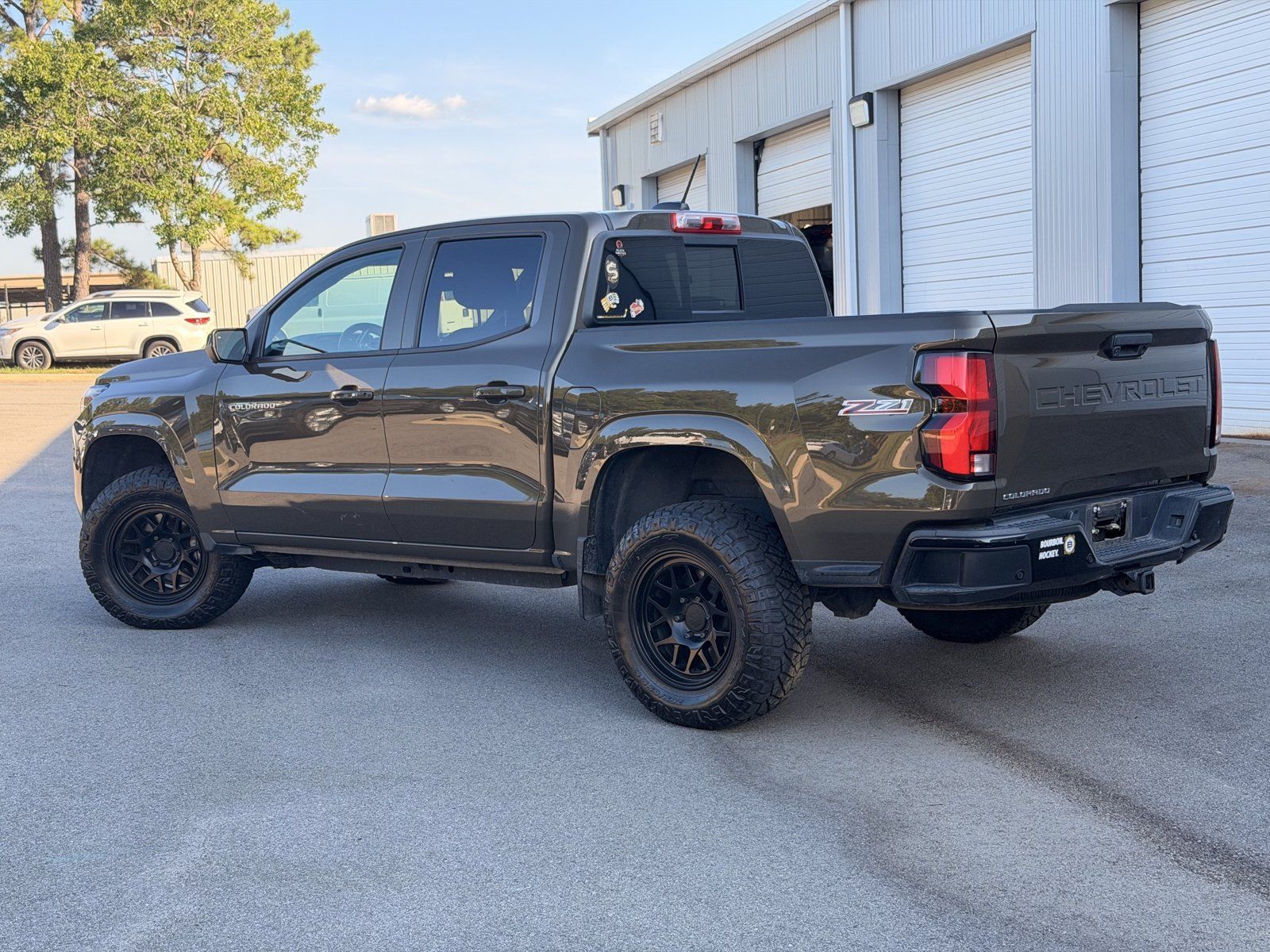 Used 2023 Chevrolet Colorado Z71 w/ Z71 Convenience Package 2 AWD/4WD image 10