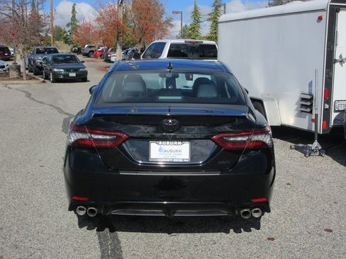 Used 2022 Toyota Camry XSE image 6