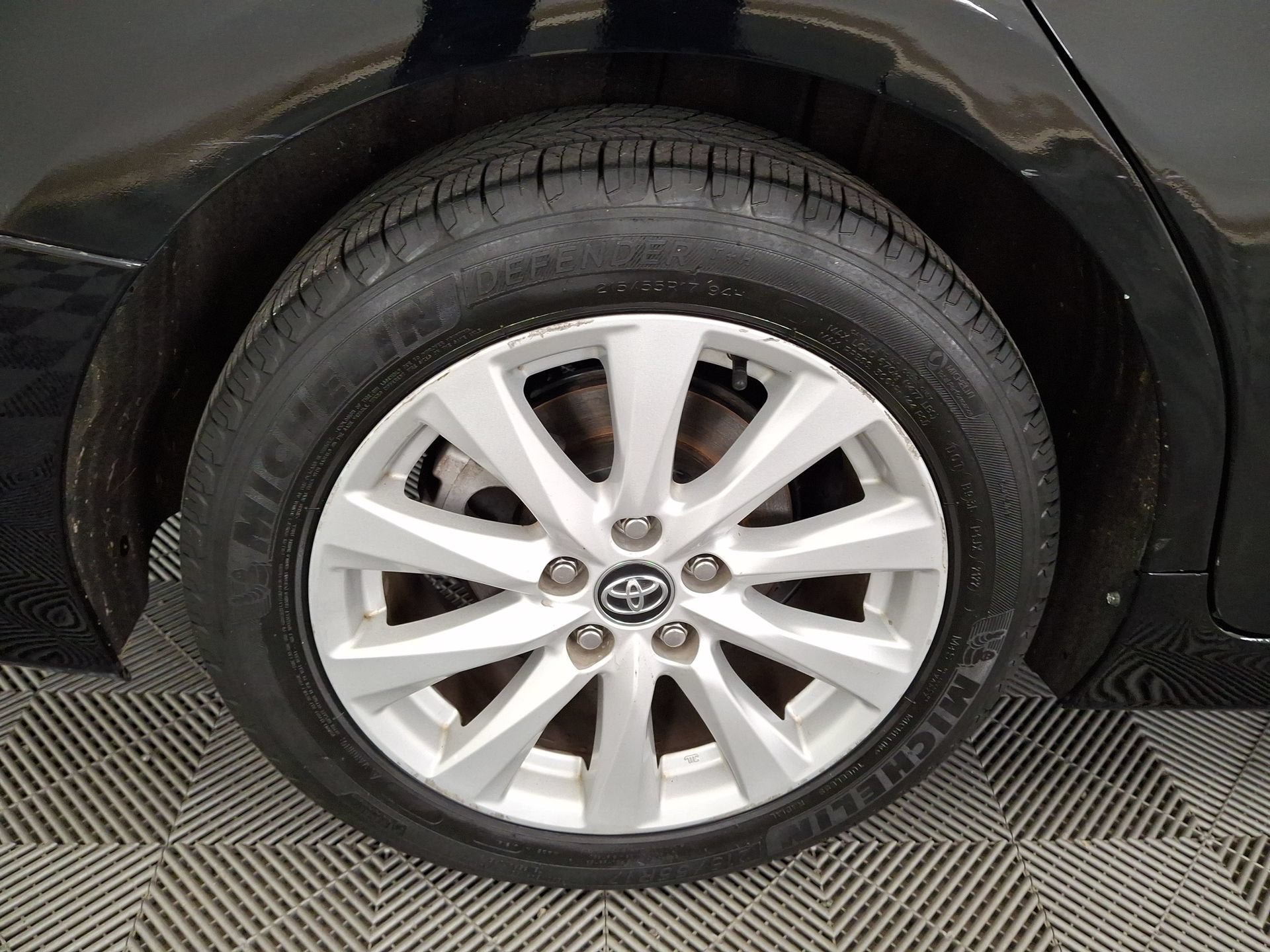 Used 2020 Toyota Camry LE FWD image 26