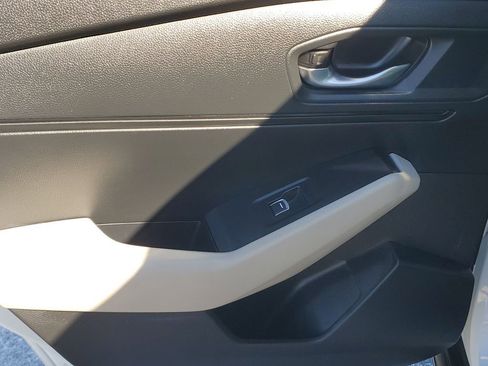 Used 2024 Honda Accord EX-L image 43