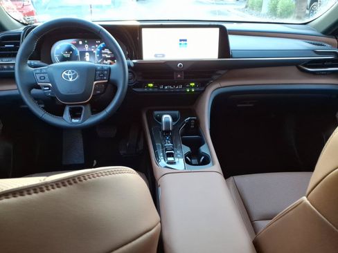 Certified 2026 Toyota Crown Signia AWD/4WD image 11