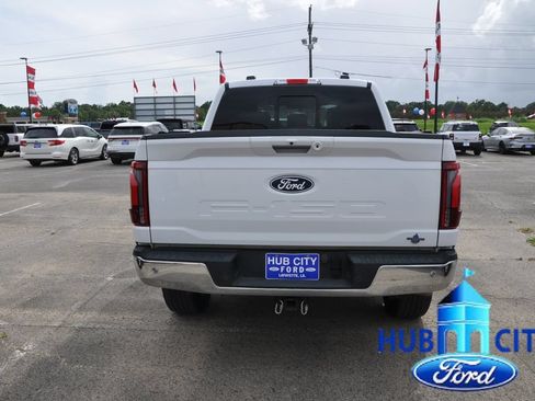 Used 2024 Ford F150 Lariat w/ FX4 Off-Road Package AWD/4WD image 4
