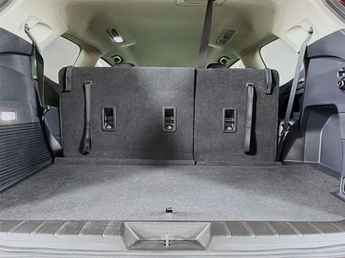 Used 2026 Subaru Ascent Premium image 25