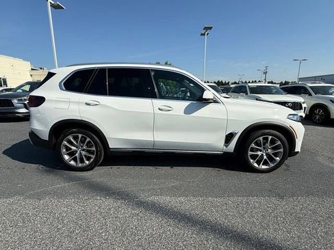 Used 2026 BMW X5 xDrive40i AWD/4WD image 15