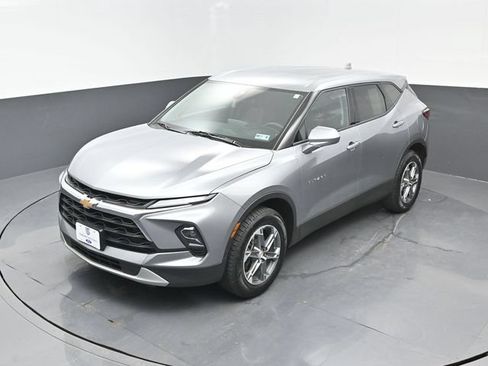Used 2025 Chevrolet Blazer LT AWD/4WD image 20