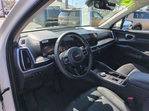 Certified 2025 Kia Sorento EX FWD image 14