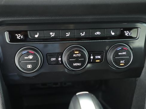 Used 2020 Volkswagen Tiguan SE R-Line image 16