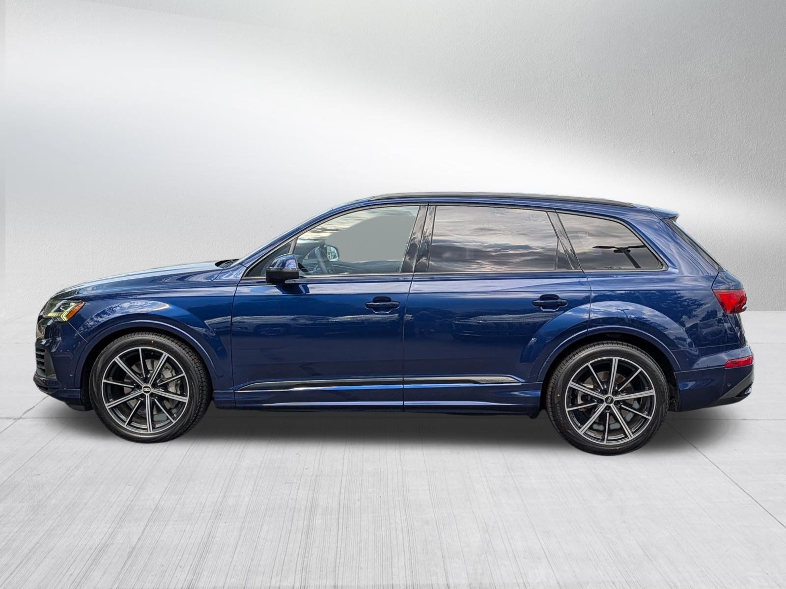 Used 2021 Audi Q7 3.0T Prestige AWD/4WD image 4