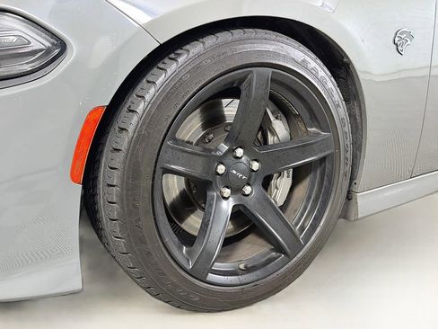Used 2019 Dodge Charger SRT Hellcat w/ Navigation & Travel Group RWD image 33