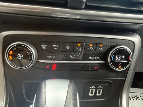 Used 2022 Ford EcoSport SE w/ SE Convenience Package AWD/4WD image 23