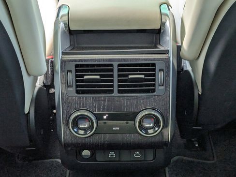 Used 2022 Land Rover Range Rover Sport HSE Silver Edition image 27