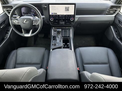 Used 2025 Lexus GX 550 w/ Accessory Package (2T) image 10