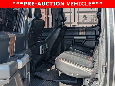 Used 2018 Ford F150 Lariat w/ Equipment Group 502A Luxury AWD/4WD image 18