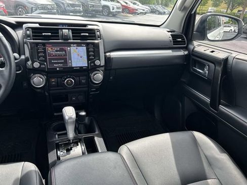 Used 2024 Toyota 4Runner TRD Off-Road Premium w/ Moonroof Package AWD/4WD image 18