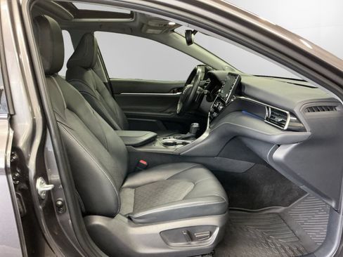 Certified 2021 Toyota Camry XSE w/ Navigation Upgrade Package FWD image 15