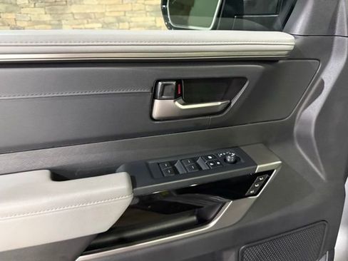 Used 2025 Toyota Tundra Limited image 10