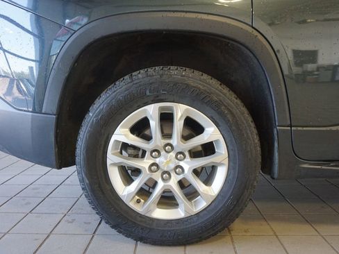Used 2018 Chevrolet Traverse LT FWD image 30