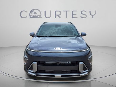 New 2026 Hyundai Kona Limited FWD image 8