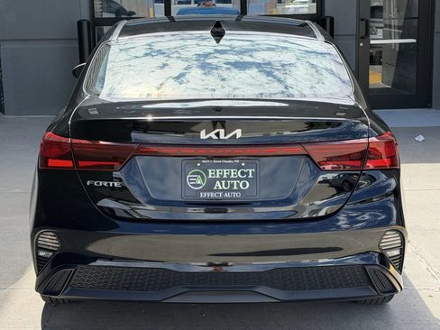 Used 2022 Kia Forte LXS FWD image 11