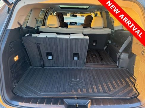 Used 2020 Subaru Ascent Limited w/ Technology Package image 18