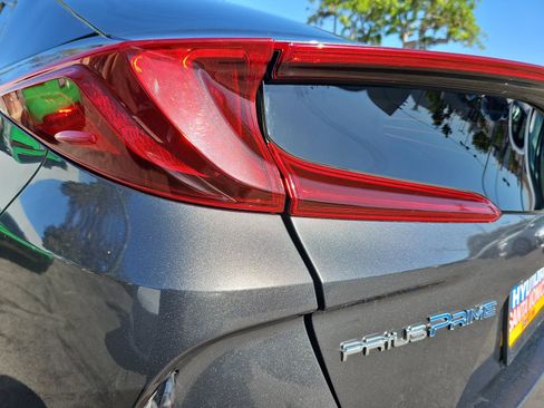 Used 2021 Toyota Prius Prime XLE w/ Carpet Mat Package (TMS) FWD image 41