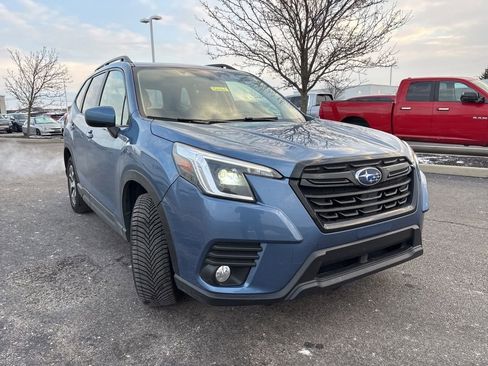 Used 2022 Subaru Forester Premium image 15