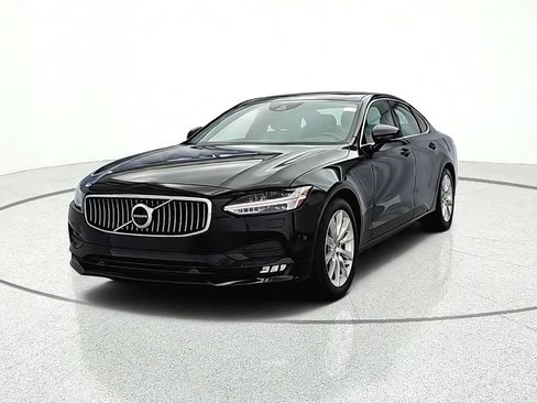 Used 2017 Volvo S90 T6 Momentum w/ Vision Package AWD/4WD image 2