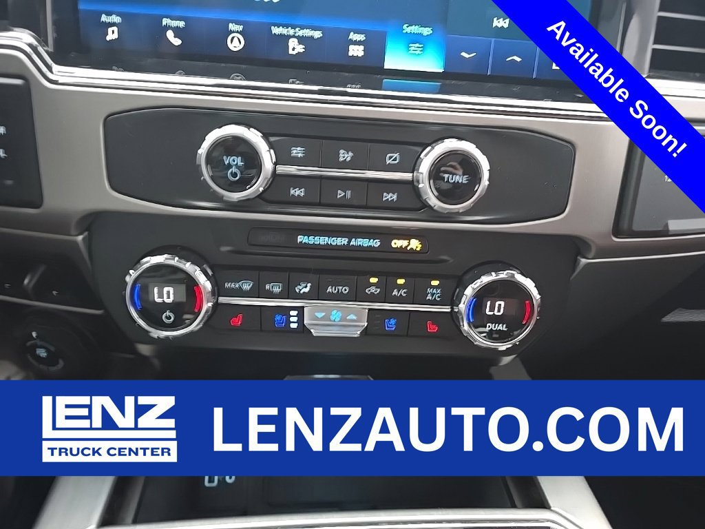Used 2022 Ford F350 Platinum w/ Tremor Off-Road Package AWD/4WD image 23