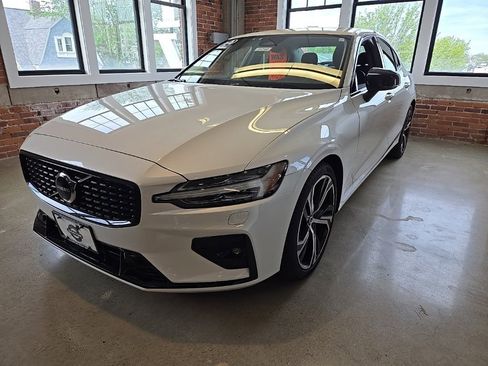New 2024 Volvo S60 B5 Core w/ Climate Package image 12