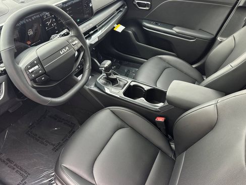 New 2026 Kia K4 EX FWD image 7