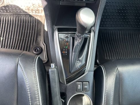 Used 2015 Toyota Corolla S Premium FWD image 7